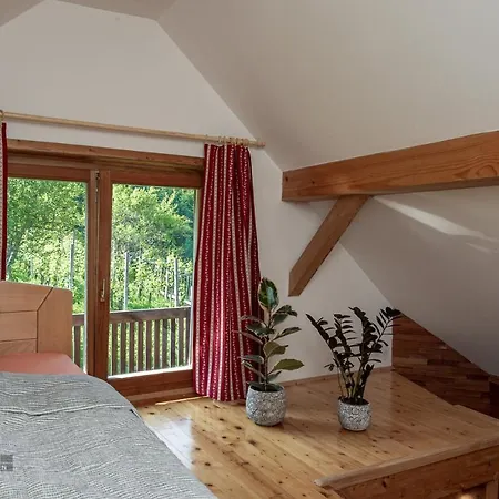 Zidan'ca Rosel Dolenjske Toplice