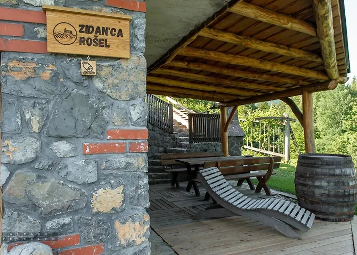 Zidan'ca Rosel דירה *